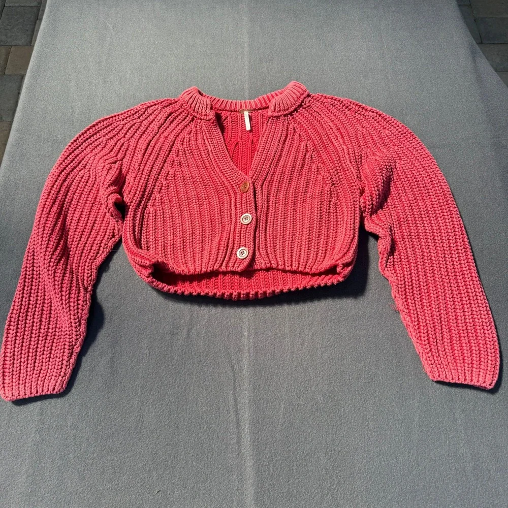 Free People Sweet Nothing Cardi Cherry Red Chunky Rib Knit Cropped Sweater XS